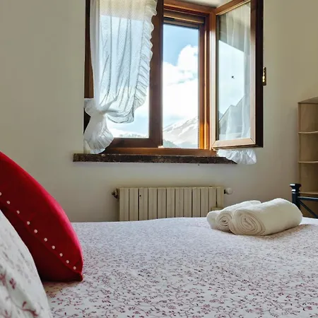 La Casa Del Sole Sirente - Vista Montagna روكّا دي ميتْسو